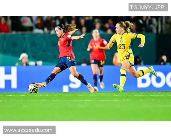 聚焦世界女足球星成长历程与辉煌时刻背后的奋斗故事 聚焦世界女足球星成长历程与辉煌时刻背后的奋斗故事